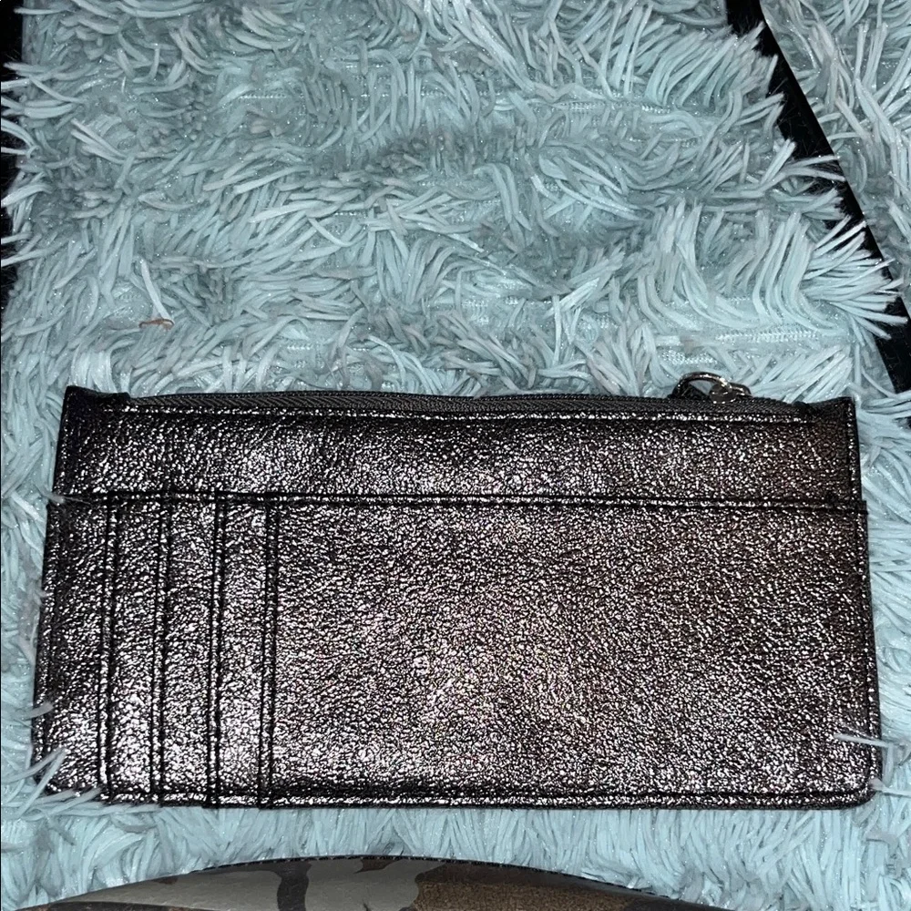 GILI CAMO LEATHER CROSSBODY BAG/ SILVER ID WRISTLET EUC - Picture 5 of 11